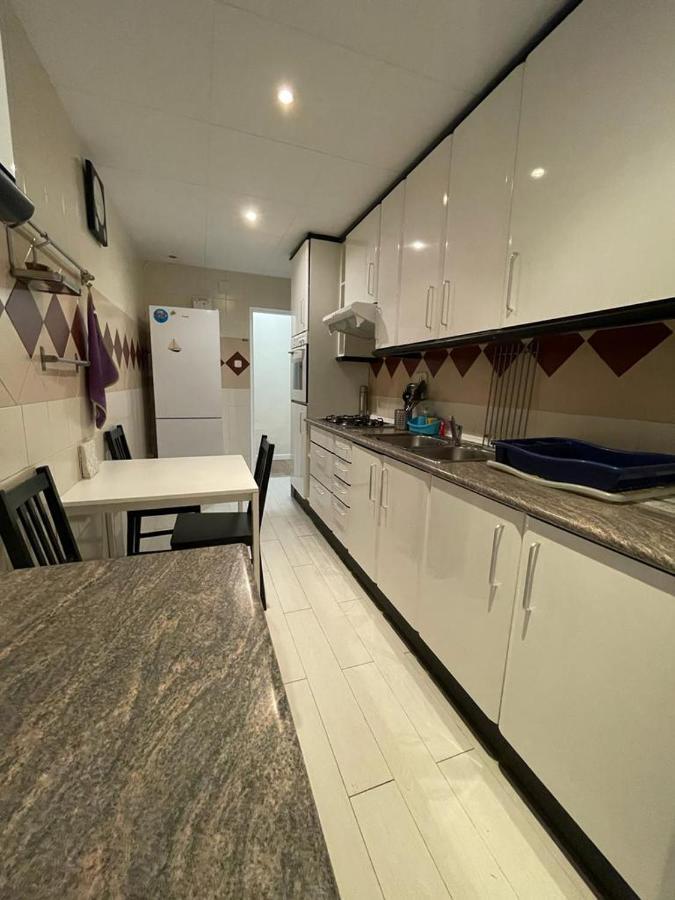 Urgel Habitaciones Barcelona Ngoại thất bức ảnh
