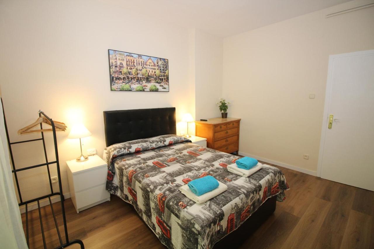 Urgel Habitaciones Barcelona Ngoại thất bức ảnh